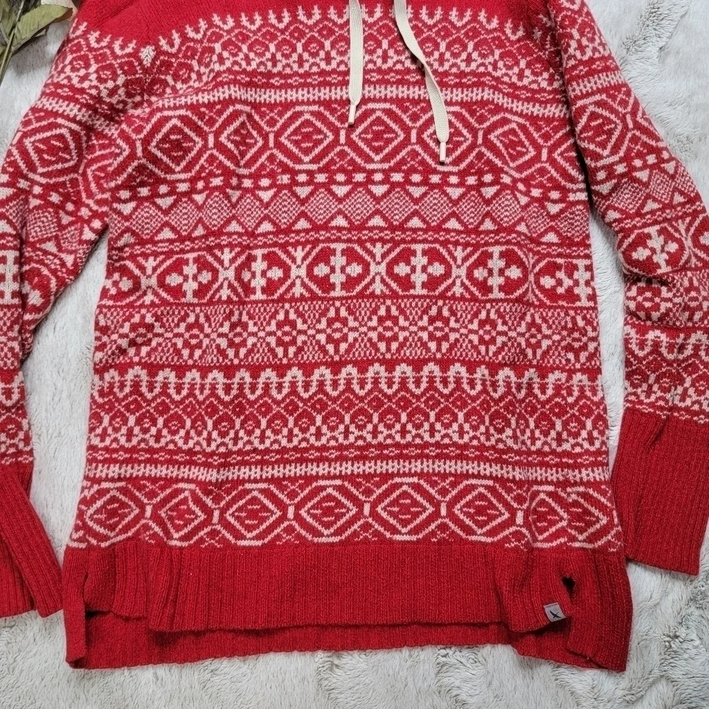✨️CL Eddie Bauer Soft Red Cowl Drawstring Neck Festive Winter Print Sweater Sz S